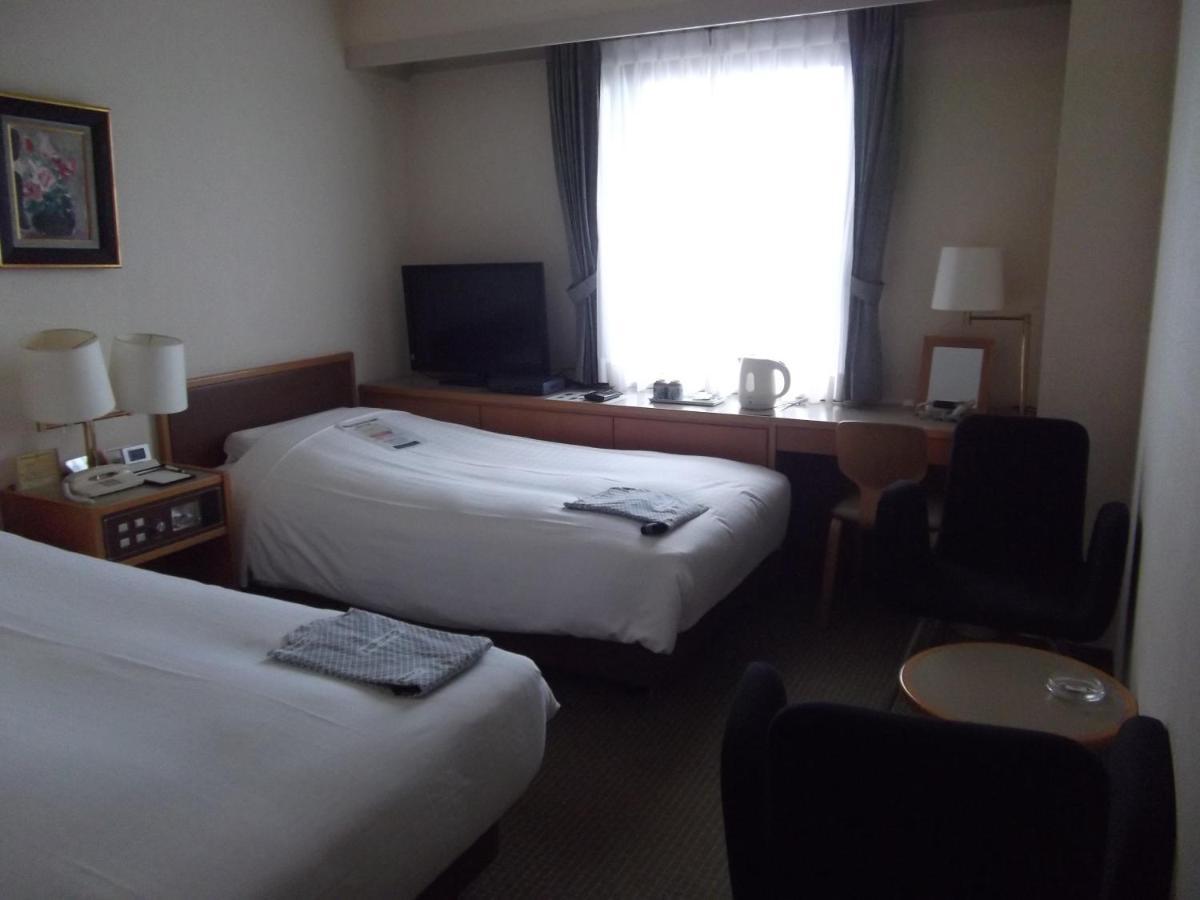 Ichikawa Grand Hotel Eksteriør bilde