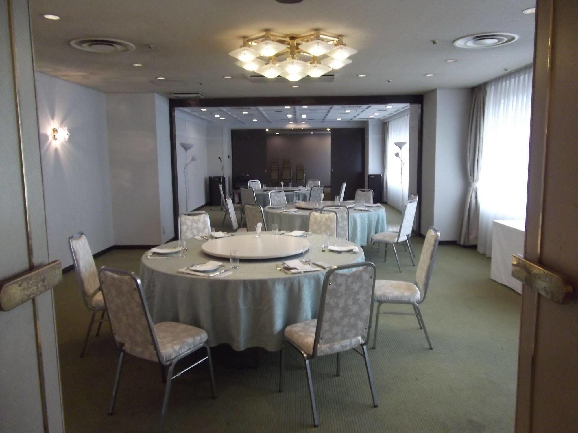 Ichikawa Grand Hotel Eksteriør bilde